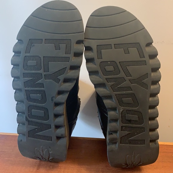 Fly London Scon Waterproof Gore-tex Chelsea Boot - Picture 7 of 10